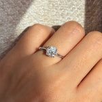 1ct round cut diamond moissanite ring engagement ring - moissanita anillo de compromiso bague fiancelle - solitario solitaire