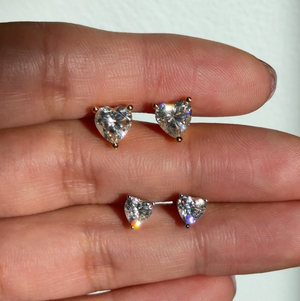 1CT HEART CUT STUDS