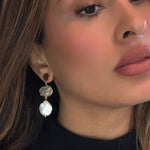 ARETES CON PERLAS BAÑO DE ORO HECHOS A MANO, JOYERIA MEXICANA, ARETES BORDADOS, BOUCLES DOREILLE AVEC PERLES FAIT A  MAIN, PLAQUE OR, BOUCLES DOREILLES BRODEES, BIJOUX ST TROPEZ, JOAILLERIE ST TROPEZ FRANCE, JEWELRY ST TROPEZ, EARRINGS HANDMADE 