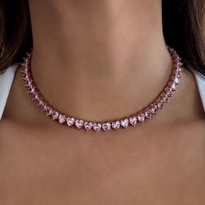 collar de corazones rosas 