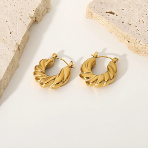 TWIST BOLD HOOPS