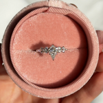 anillo plata con moissanita corte kite