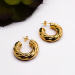arracada twist, arracada chunky, arracadas de acero inoxidable, aretes de acero inoxidable, aretes hipoalergénicos, joyeria hipoalergénica,  arete de moda, accesorios, joyeria de moda, bisutería, joyería mexicana, joyeria, joyeria chic, joyas trendy 