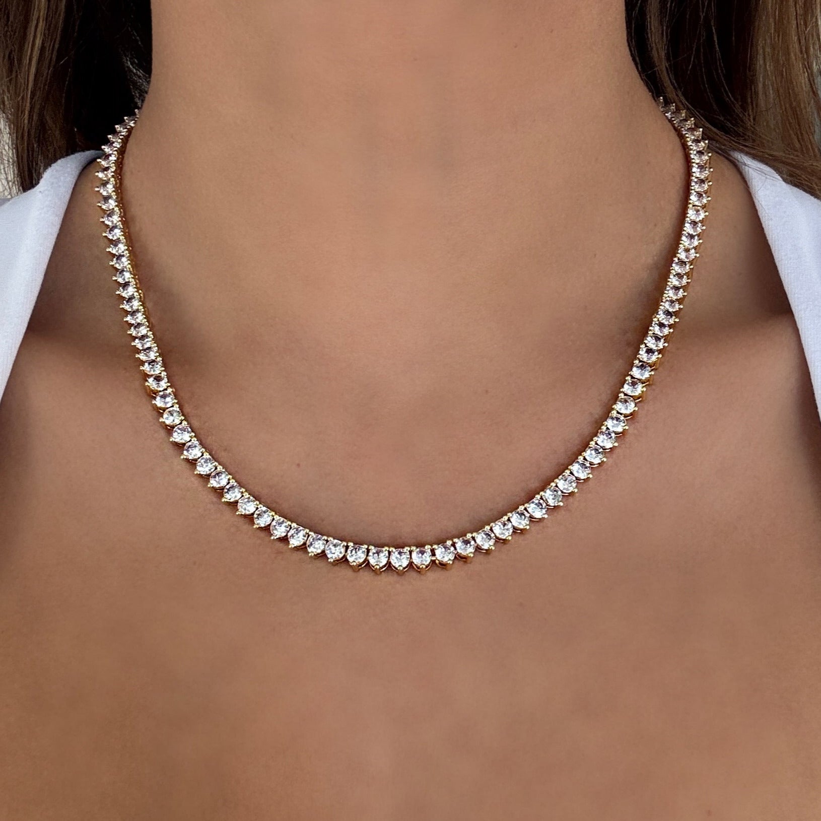 collar tenis dorado con zirconias