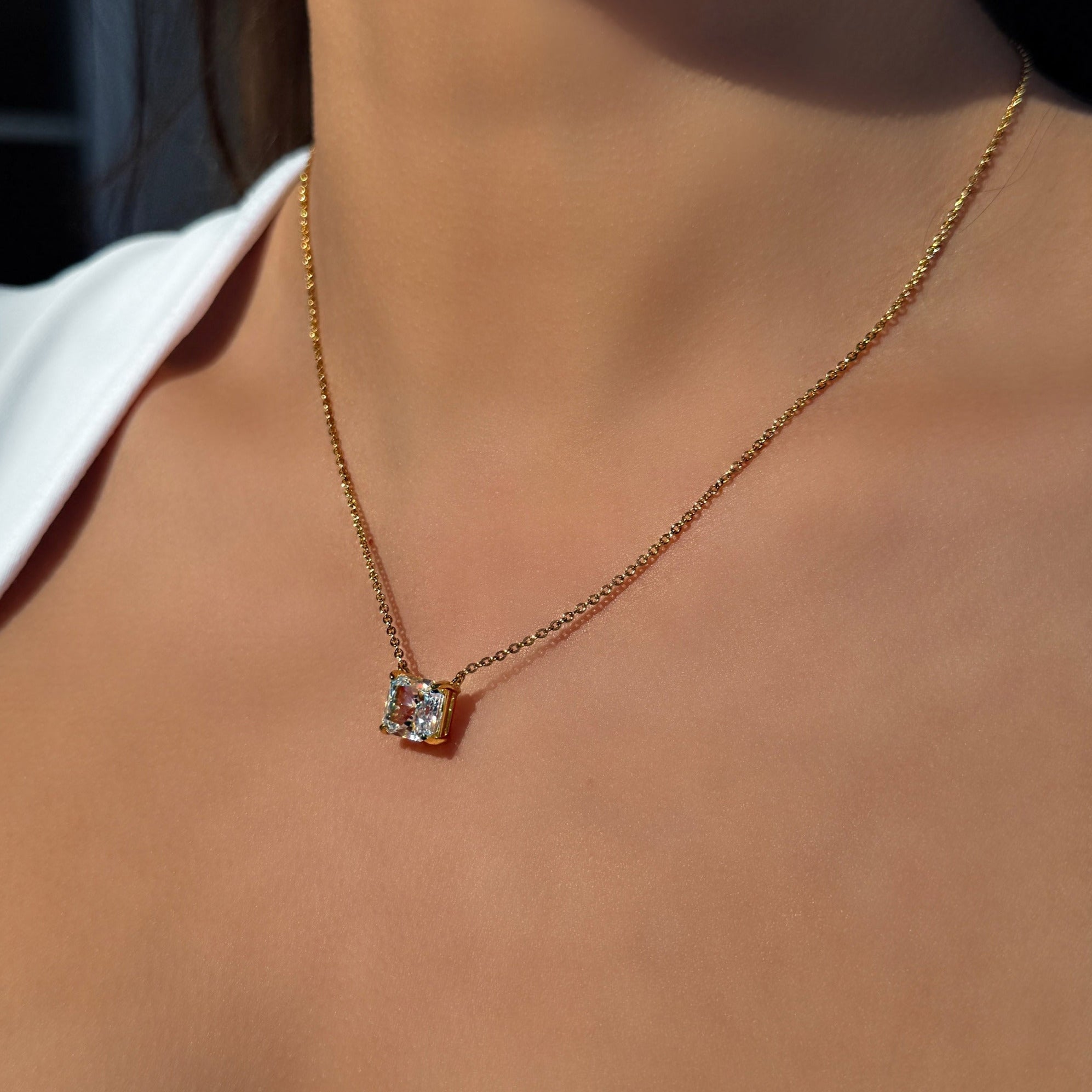 collar zirconia corte princesa oro