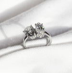 marquise and pear diamond moissanite ring / anillo moissanita diamante corte pera y marquis bague diamant bague fiancelle