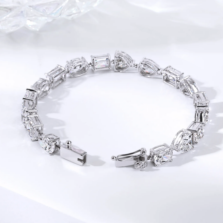 moissanite bracelet / diamond bracelet