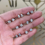 moissanite heart cut diamond studs / aretes broqueles de diamantes moissanita