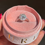 oval cut moissanite ring / anillo oval diamante / bague diamant