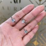 princess cut moissanite diamond ring / engagement ring / anillo corte princesa moissanita diamante anillo de compromiso / bague fiancelle bague diamant bague moissanite