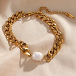 pulsera de perla en acero inoxidable, pulsera de cadena en acero, pulsera con perlas naturales, cadena con perla natural, esclava con perlas, esclava en acero joyeria de plata, joyeria de eventos, joyeria de bodas, aretes hipoalergénicos, joyeria hipoalergénica,arete de moda, accesorios, joyeria de moda, bisutería, joyería mexicana, joyeria, joyeria trendy