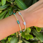 pulsera verde bordada, pulsera ajustable, pulsera hecha a mano pulsera moneda, pulsera bordada, pulsera doble, pulsera de la suerte, pulsera baño de oro,  joyeria de plata, joyeria de eventos, joyeria de bodas, aretes hipoalergénicos, joyeria hipoalergénica,arete de moda, accesorios, joyeria de moda, bisutería, joyería mexicana, joyeria, joyeria trendy 