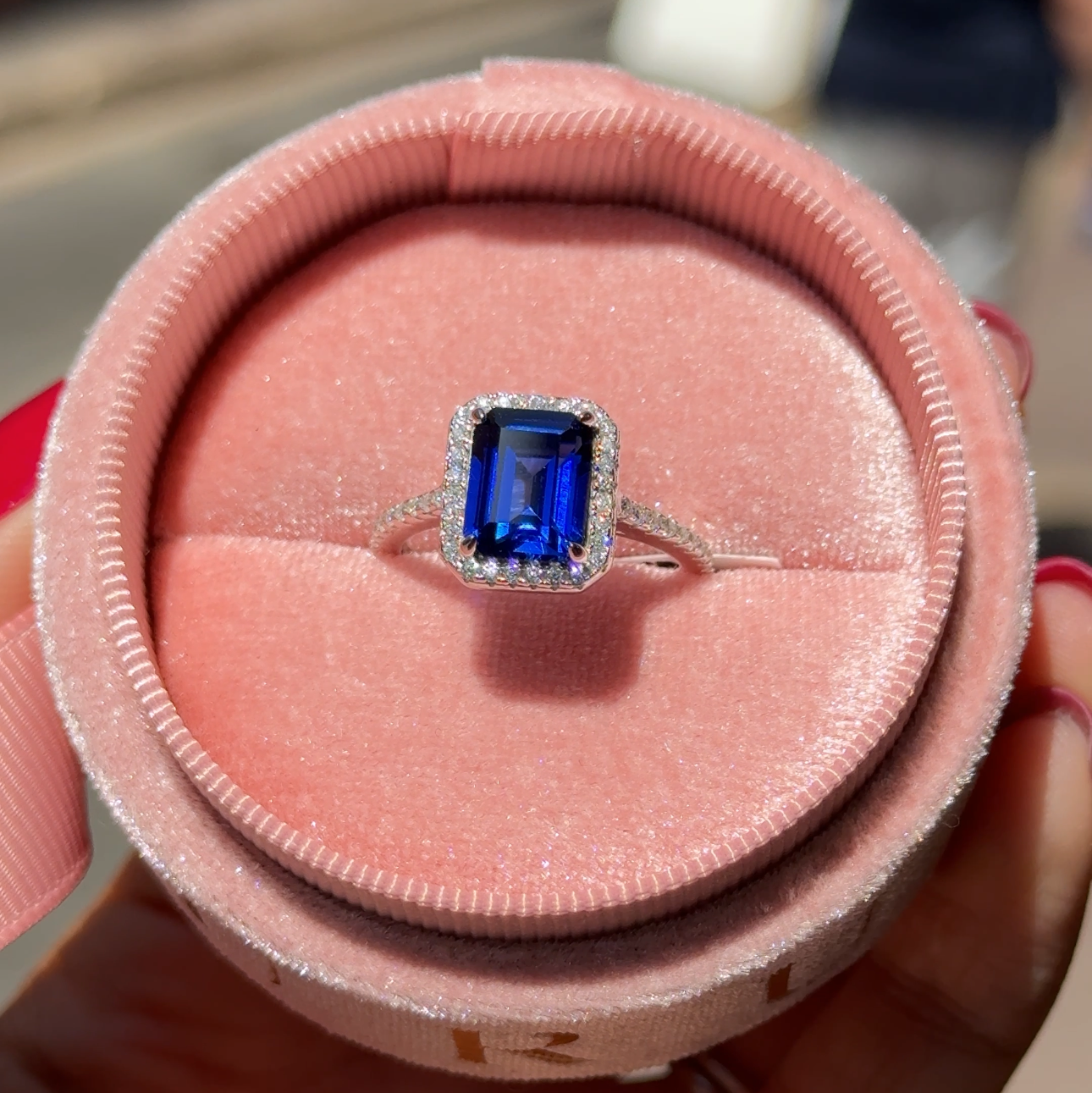 sapphire ring / saphir bague / anillo zafiro moissanite