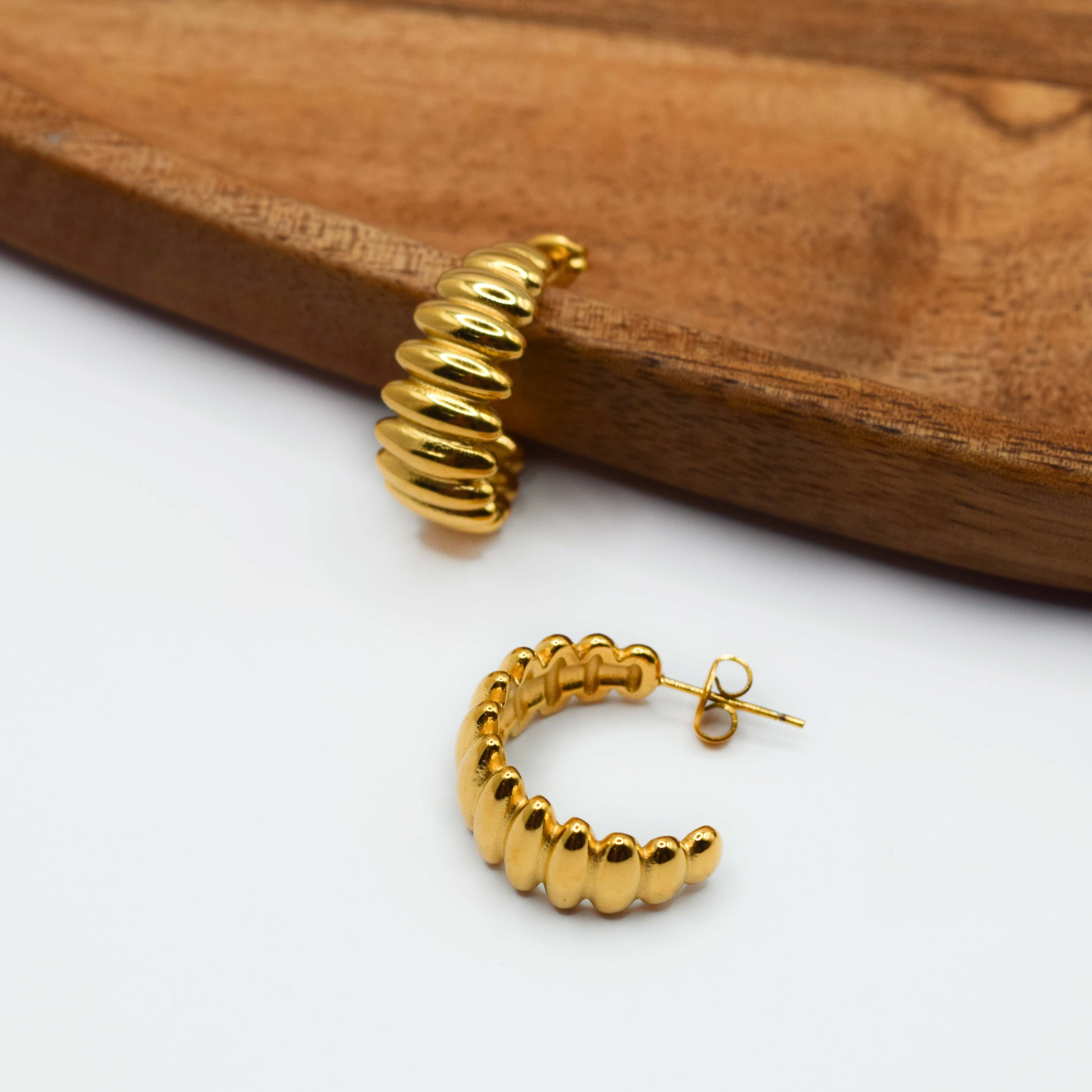 wavy hoops stainless steel