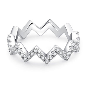 IVY Moissanite Band