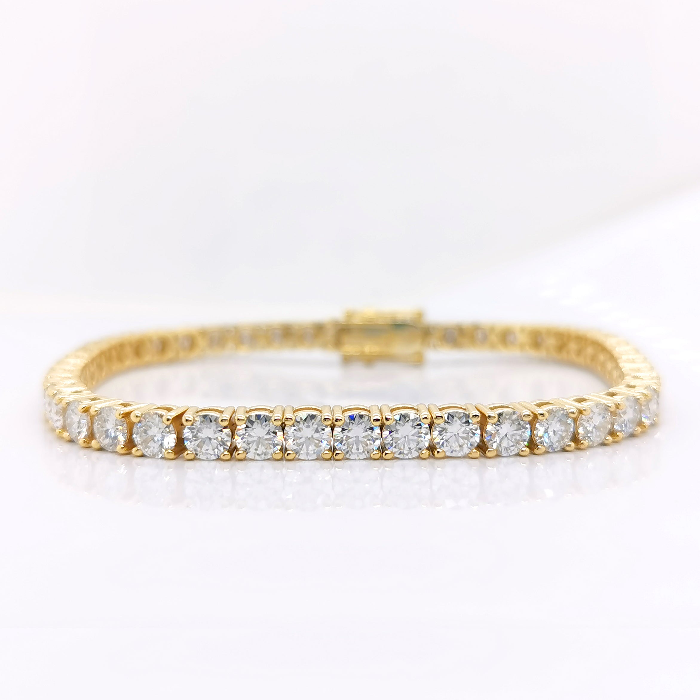 MOISSANITE TIMELESS BRACELET