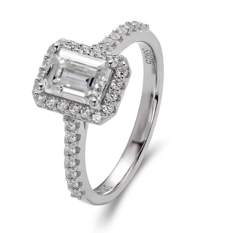 anillo halo corte esmeralda moissanita diamante