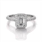 bague halo diamant emeraud