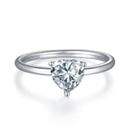 heart cut ring moissanite diamond ring engagement ring / anillo moissanita corte corazon anillo compromiso diamante / bague diamant taille coeur