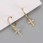 huggies cruz, arracadas cruz, aretes acero inoxidable, aretes de cruz, joyeria de plata, joyeria de eventos, joyeria de bodas, aretes hipoalergénicos, joyeria hipoalergénica,arete de moda, accesorios, joyeria de moda, bisutería, joyería mexicana, joyeria, joyeria trendy