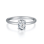 oval cut ring moissanite diamond ring engagement ring / anillo moissanita corte oval anillo compromiso diamante / bague diamant taille oval