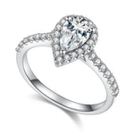 pear cut halo moissanite diamond ring / anillo halo corte pera moissanita diamante / bague fiancelle poire diamant / engagement ring /anillo compromiso
