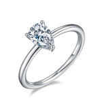 pear cut ring moissanite diamond ring engagement ring / anillo moissanita corte pera anillo compromiso diamante / bague diamant taille poire