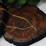 rainbow letter necklace, collar de letra arcoiris
